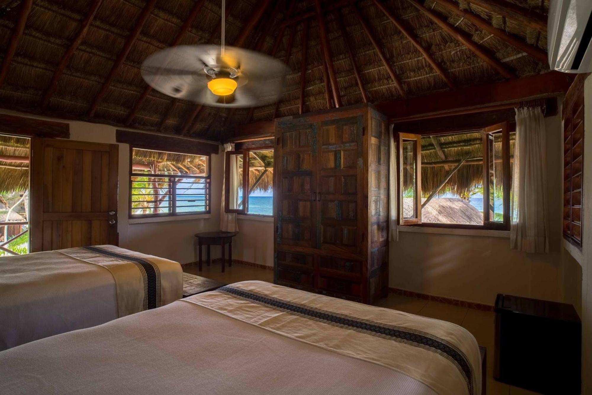 Bt Live Tulum Located At The Party Zone Hotel Buitenkant foto
