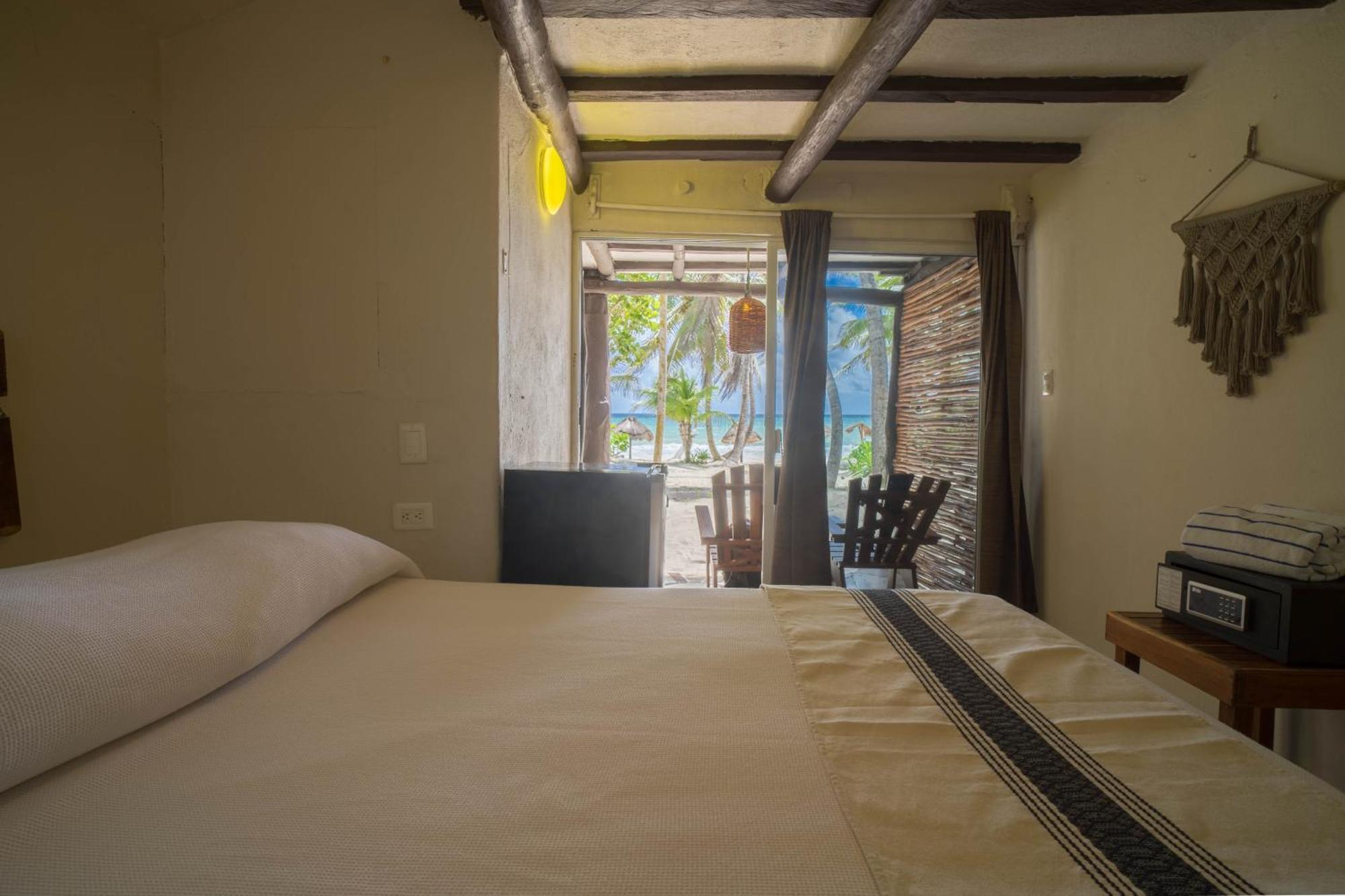 Bt Live Tulum Located At The Party Zone Hotel Buitenkant foto