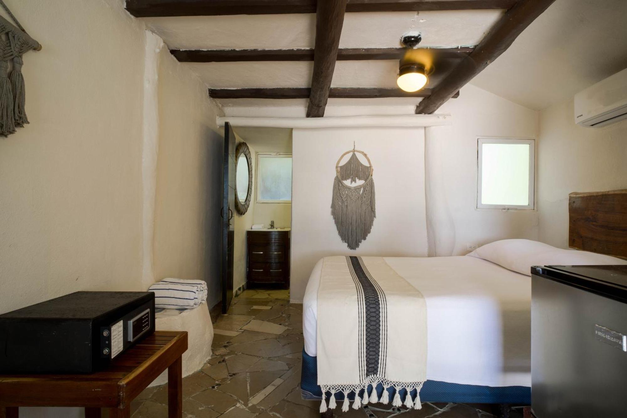 Bt Live Tulum Located At The Party Zone Hotel Buitenkant foto