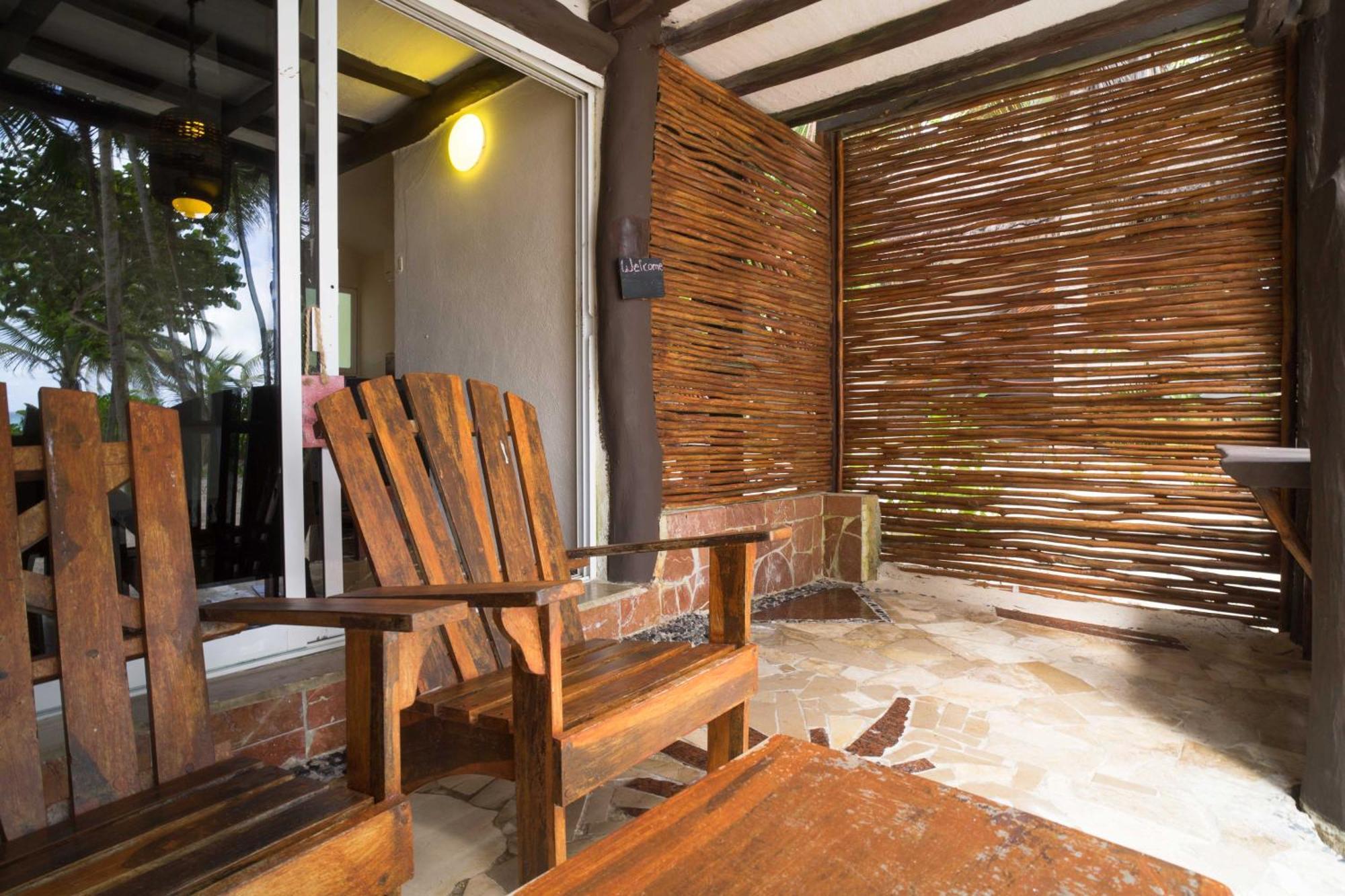 Bt Live Tulum Located At The Party Zone Hotel Buitenkant foto